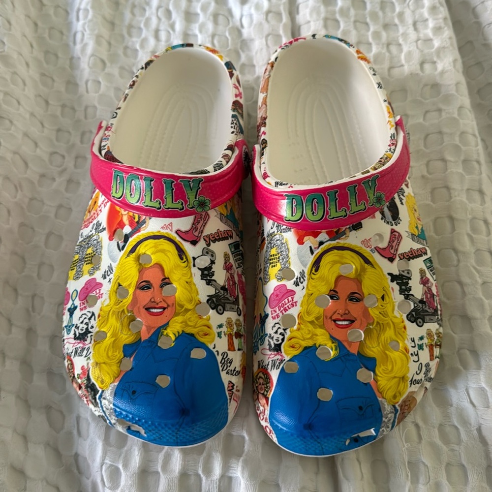 Dolly Parton Crocs
